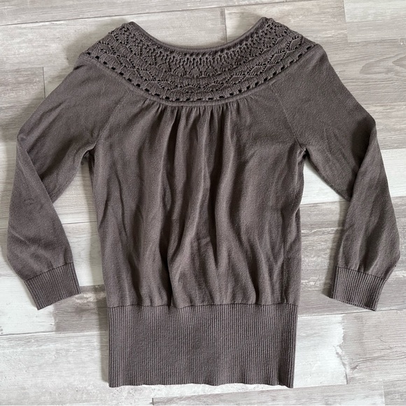 Banana Republic | Women’s Taupe Crocheted Accented Knit Cardigan | Size S - Picture 9 of 9